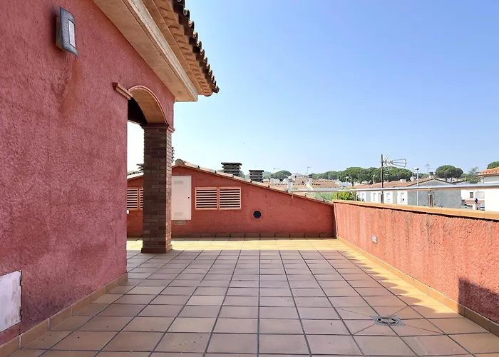 Casa Amplia En L'escala 10 Personas Con Piscina - Es-89-146 * Torroella de Montgrí